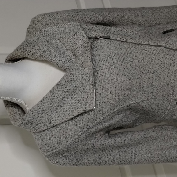 Halogen women's medium asymmetric zip up blazer jacket long sleeve taupe color - Picture 2 of 9